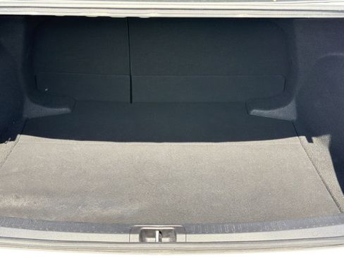 Used 2023 Toyota Corolla LE image 28