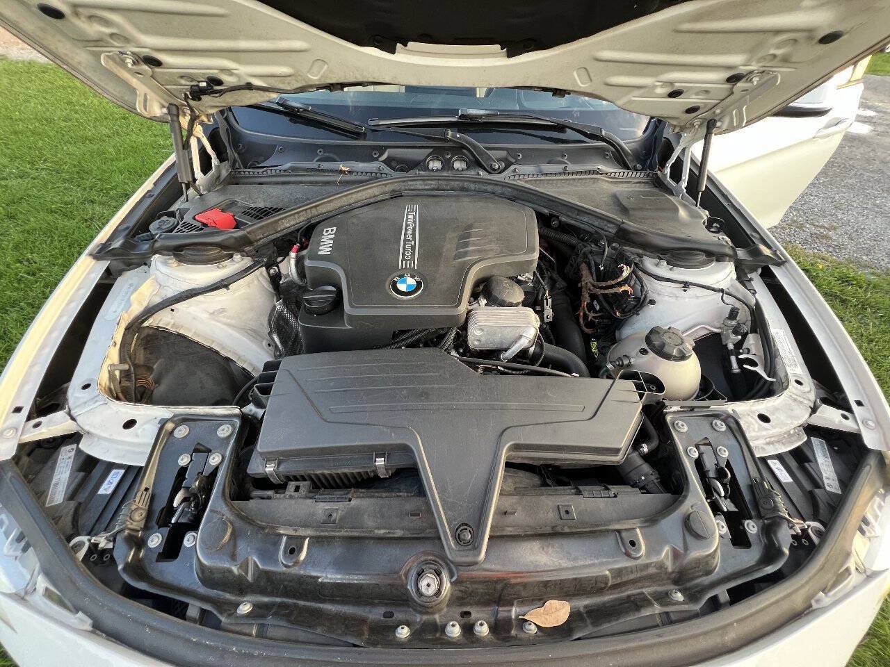 Used 2014 BMW 328i xDrive Wagon AWD/4WD image 22