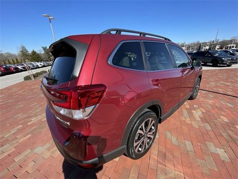 Used 2023 Subaru Forester Limited image 33