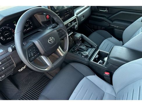 Certified 2025 Toyota Tacoma TRD Sport image 10