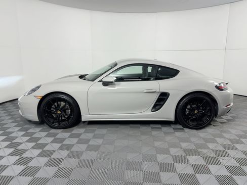 Certified 2021 Porsche 718 Cayman Coupe w/ Premium Package image 2