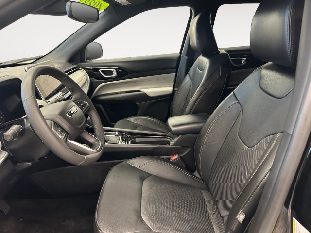 Used 2023 Jeep Compass Limited AWD/4WD image 9