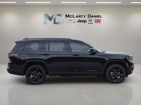 New 2025 Jeep Grand Cherokee L Limited w/ Luxury Tech Group II AWD/4WD image 6
