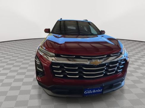 Used 2025 Chevrolet Equinox LT w/ Convenience Package II AWD/4WD image 3