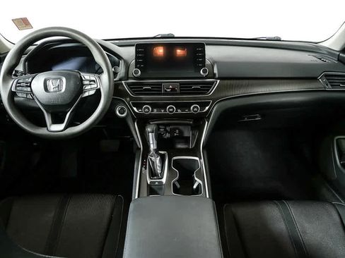 Used 2019 Honda Accord EX image 19