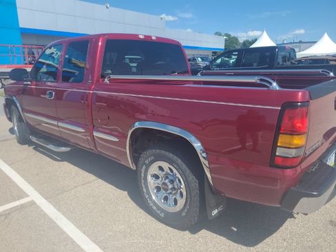Used 2005 GMC Sierra 1500 SLE w/ Light Duty Power Package RWD image 5