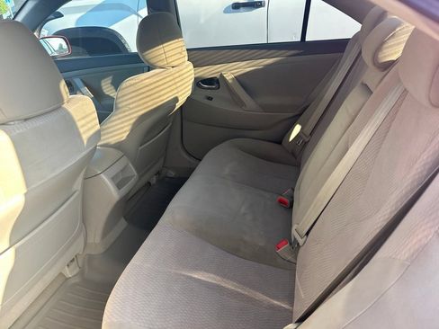 Used 2011 Toyota Camry LE w/ LE Extra-Value Pkg FWD image 8