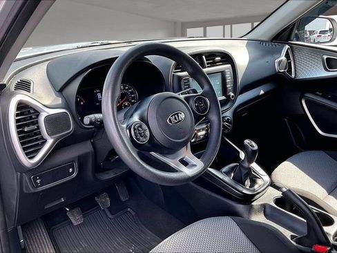 Used 2021 Kia Soul LX FWD image 14