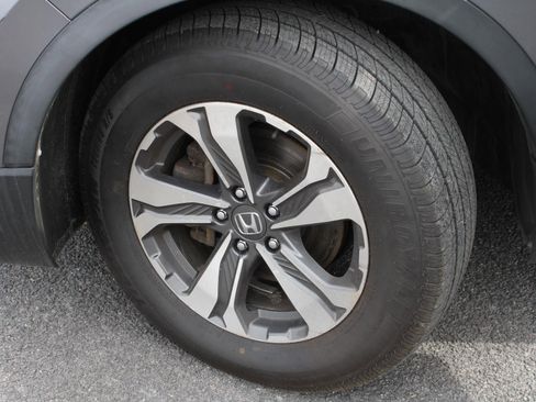Used 2018 Honda CR-V LX image 17