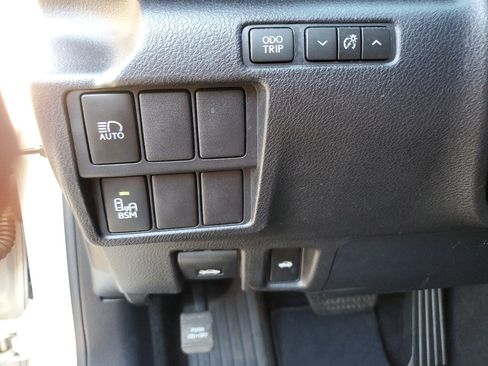 Used 2020 Lexus IS 300 w/ Accessory Package 2 image 21