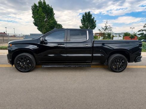 Used 2021 Chevrolet Silverado 1500 High Country w/ Technology Package AWD/4WD image 2