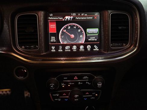 Used 2016 Dodge Charger R/T image 12