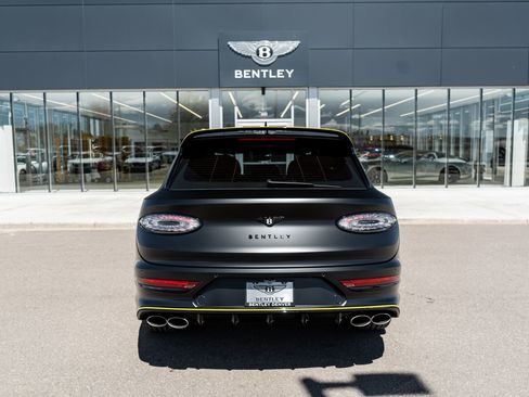 Certified 2026 Bentley Bentayga Speed AWD/4WD image 11
