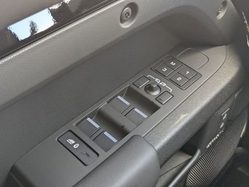 New 2026 Land Rover Defender 110 OCTA AWD/4WD image 21