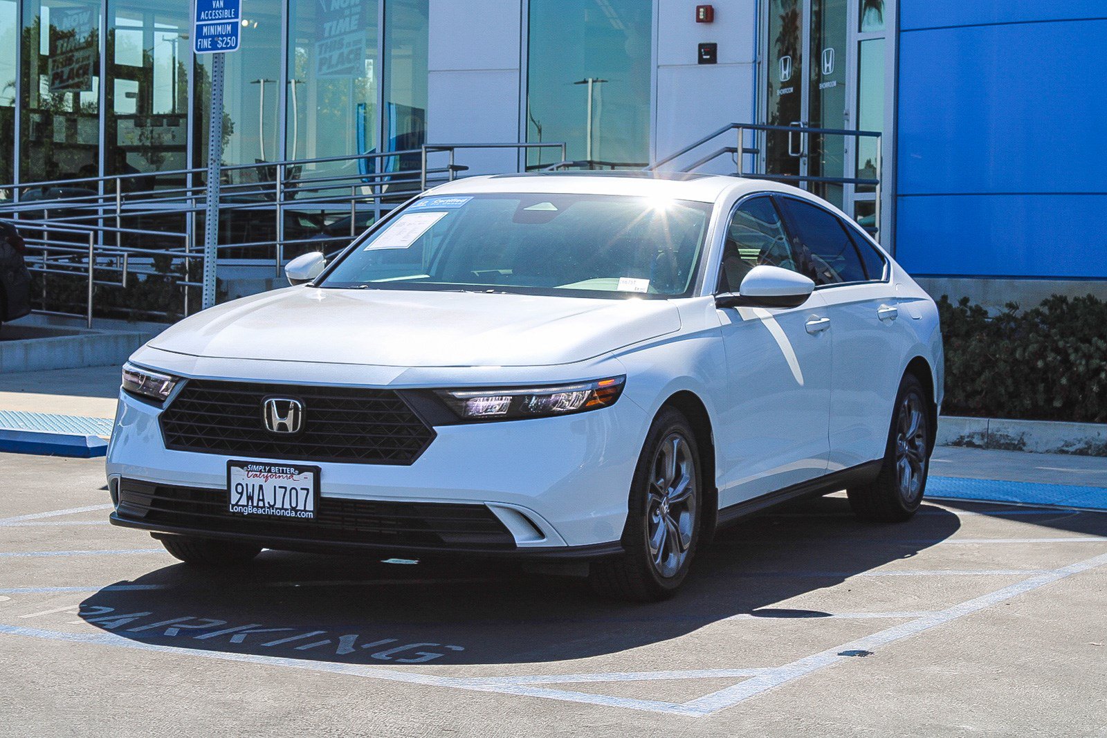 Used 2024 Honda Accord EX image 3