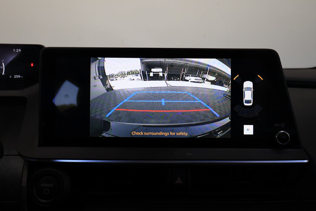 Used 2024 Toyota Prius XLE AWD/4WD image 28