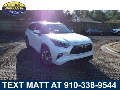 Used 2022 Toyota Highlander XLE