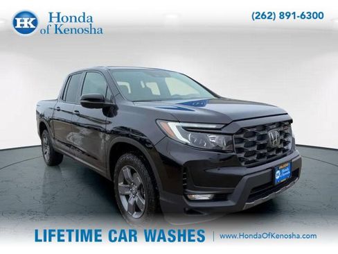Certified 2024 Honda Ridgeline TrailSport image 3
