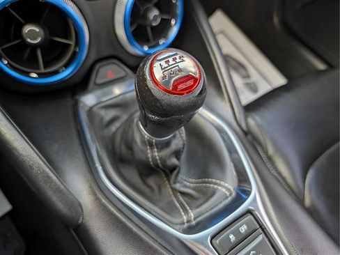 Used 2020 Chevrolet Camaro SS RWD image 43
