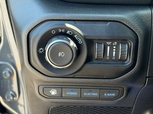 Used 2021 Jeep Wrangler Unlimited Rubicon 4xe w/ Dual Top Group AWD/4WD image 27