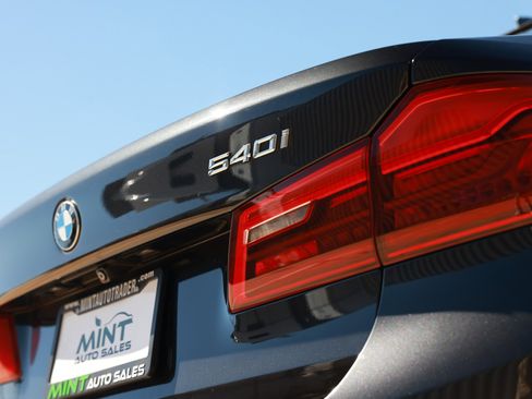 Used 2017 BMW 540i xDrive image 36