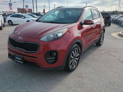 Used 2019 Kia Sportage EX w/ EX Premium Package image 4