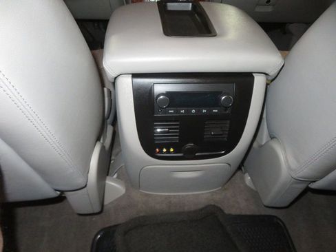 Used 2008 Chevrolet Avalanche LTZ w/ LTZ Preferred Equipment Group image 44