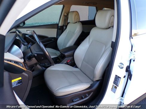 Used 2015 Hyundai Santa Fe GLS w/ Option Group 03 FWD image 17