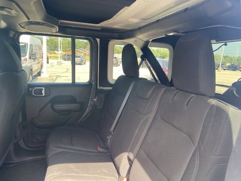 Used 2021 Jeep Wrangler Unlimited Sport image 15