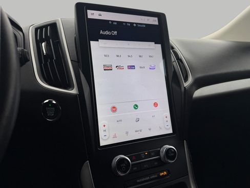 Used 2023 Ford Edge SEL image 34