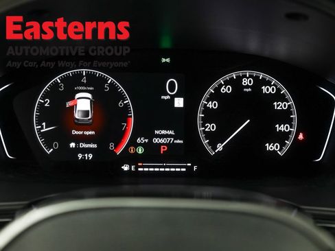 Used 2025 Honda Civic Sport image 17