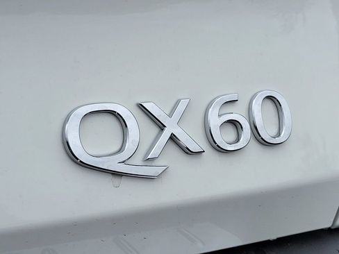 Certified 2025 INFINITI QX60 Pure w/ Cargo Package image 13