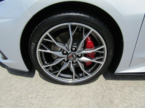Used 2024 Chevrolet Corvette Stingray Preferred Cpe w/ Z51 Performance Package RWD image 24