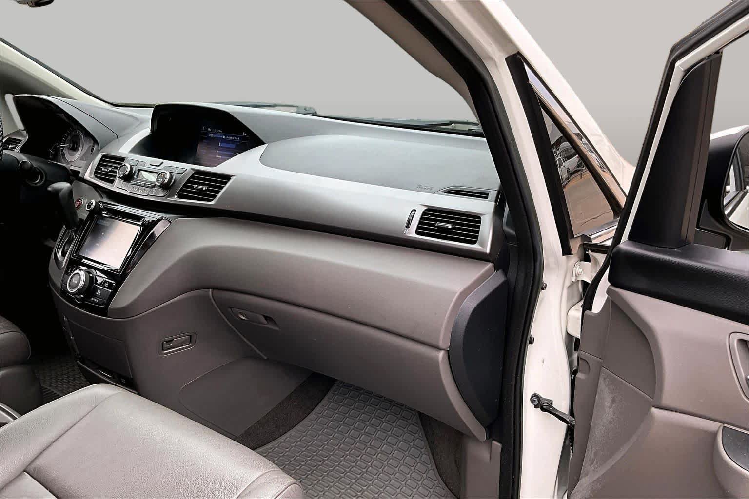 Used 2017 Honda Odyssey EX-L image 18