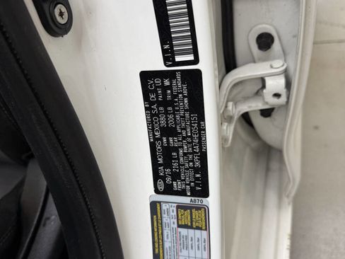 Used 2017 Kia Forte S image 33