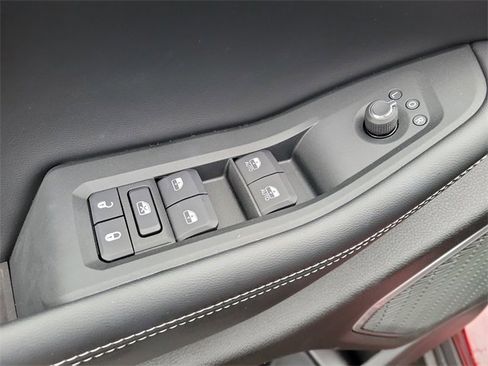 New 2025 Jeep Grand Cherokee L Limited w/ Trailer Tow Package image 10