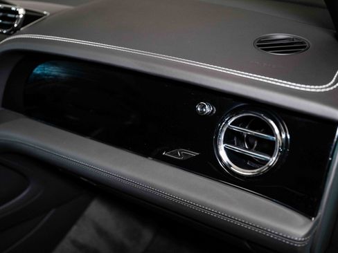 Used 2024 Bentley Bentayga S V8 image 42