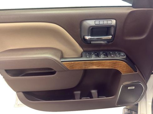 Used 2015 Chevrolet Silverado 1500 LTZ AWD/4WD image 15