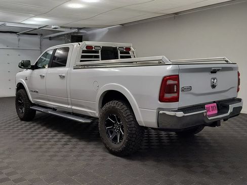 Used 2022 RAM 3500 Limited AWD/4WD image 3