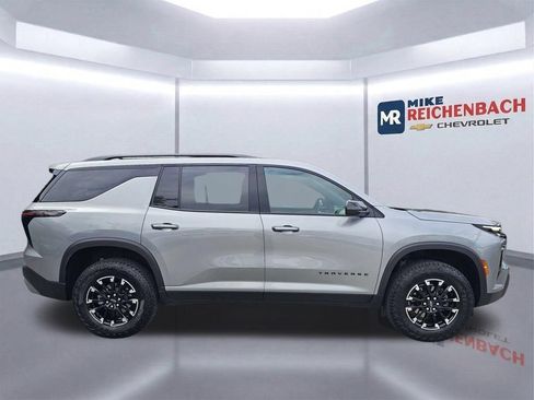 Used 2026 Chevrolet Traverse Z71 AWD/4WD image 3