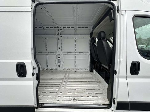 Used 2023 RAM ProMaster 2500 image 22
