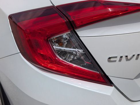 Used 2019 Honda Civic EX-L image 13