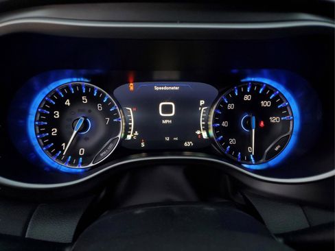 New 2026 Chrysler Voyager LX image 30