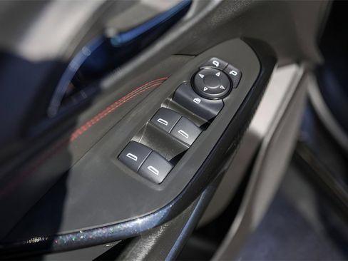 Used 2024 Chevrolet Trax RS w/ Driver Confidence Package image 25