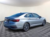 New 2025 Volkswagen Jetta SE image 4
