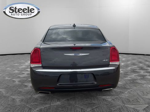 Used 2023 Chrysler 300 Touring image 4