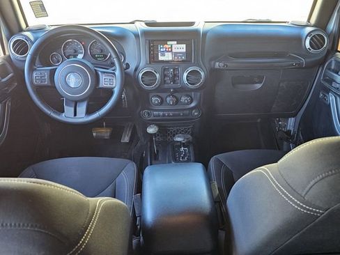 Used 2016 Jeep Wrangler Unlimited Sahara w/ Connectivity Group image 8