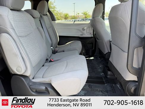 Certified 2025 Toyota Sienna LE FWD image 14