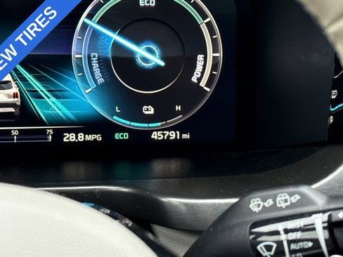 Certified 2023 Kia Sorento SX Prestige w/ Panoramic Sunroof Package image 36