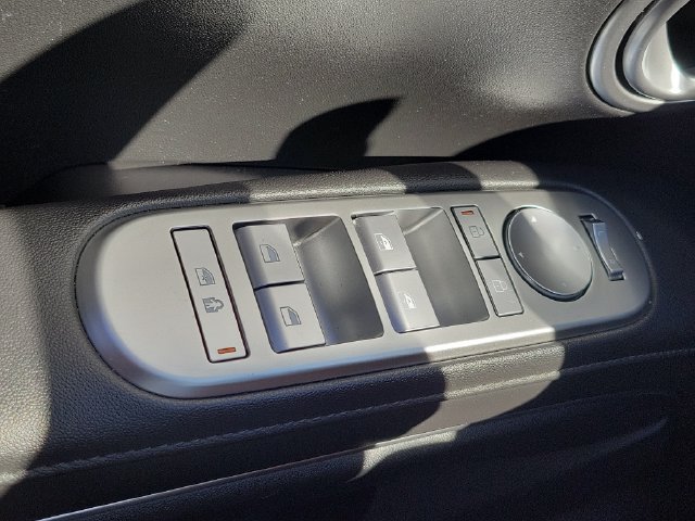 Used 2026 Hyundai Palisade SEL FWD image 17